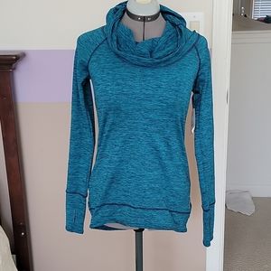 Blue sweat shirt